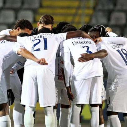 Arouca vence Alverca com 10 desde os 22 minutos