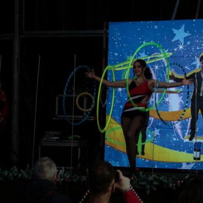 Circo de Natal promove tarde inclusiva para deficientes em Castelo de Paiva.