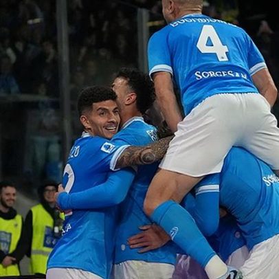 Nápoles vence Juventus e assume liderança da Série A antes de defrontar Benfica