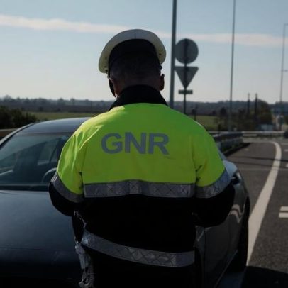 Doze mortos nas estradas e 453 detidos por alcoolemia em oito dias