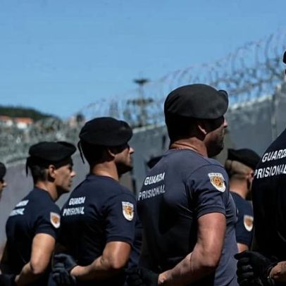 Idade mínima para guarda prisional cai para 18 anos e máxima sobe para 35
