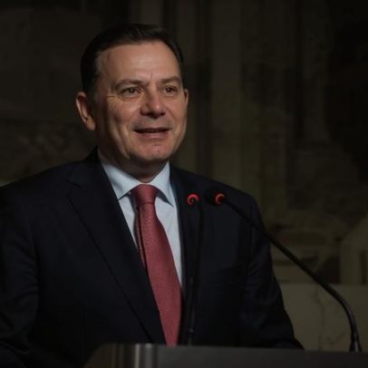 Primeiro-ministro vê greve geral sem sentido e motivada politicamente