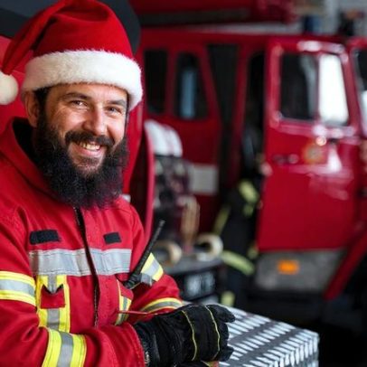Parada "Bombeiro Natal" anima Resende entre quartel e Mercadinho