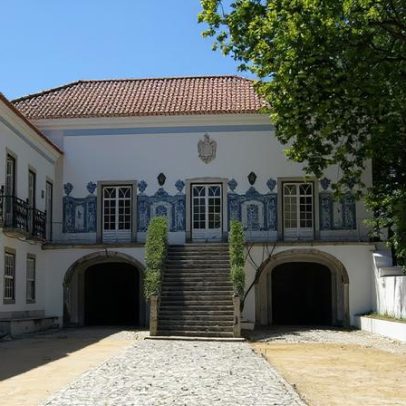 Solar dos Zagallos recebe exposição A música como talismã contemporâneo