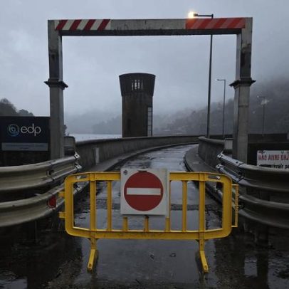 Encerramento preventivo da Estrada do Paredão da Caniçada após derrocada