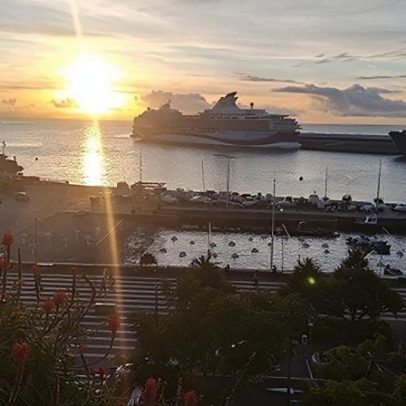 Baía do Funchal prepara-se para a noite mais longa do ano