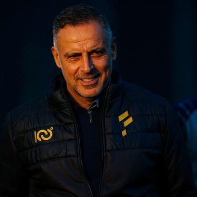 José Gomes vence campeão asiático e deixa a zona de descida na Arábia