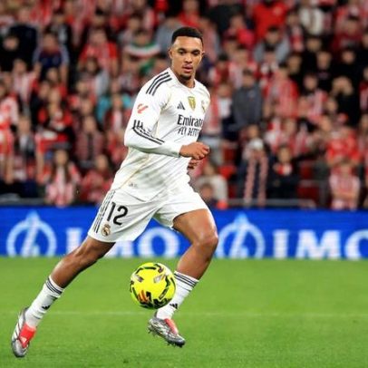 Arnold enfrenta fase difícil e diz estar destroçado