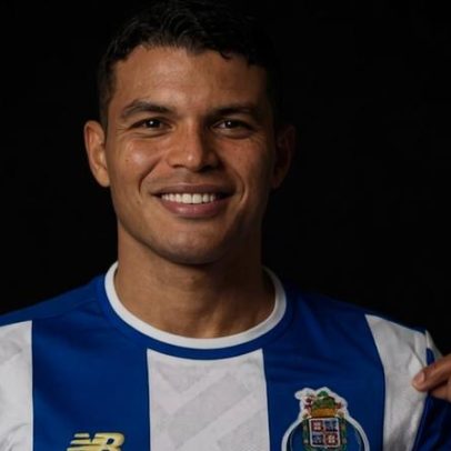 Thiago Silva mira FC Porto à espera da estreia