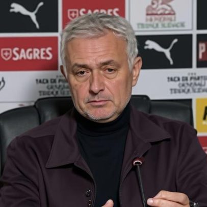 José Mourinho comenta a escolha entre FC Porto e Famalicão
