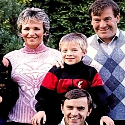 Depois de 20 anos, homem bateu à porta de Rob e tornou-se parte da família