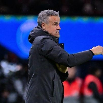 Luis Enrique elogia Jordi Alba e Busquets como jogadores excepcionais