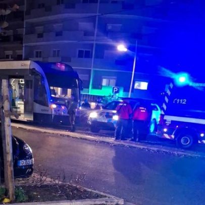 Almada: atropelamento de metro de superfície deixa uma morte e ferido grave