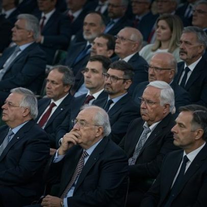 Apelo à prudência entre amigos