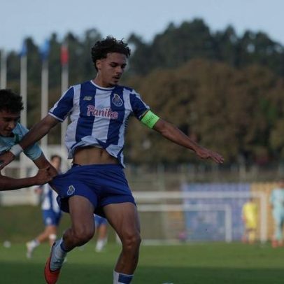 Farioli comenta João Teixeira do FC Porto B e cita Alarcón