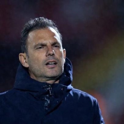 Sotiris acusa arrogância e reclama de tratamento diferente
