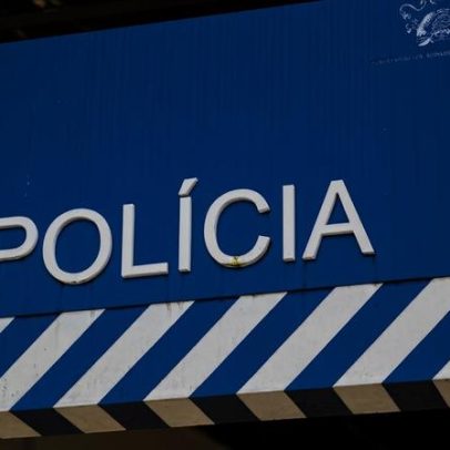 PSP detém suspeito de esfaquear funcionário durante assalto a loja em Campolide