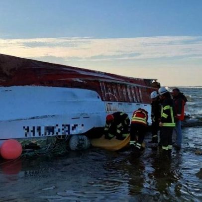 Embarcação em Caminha vira após avaria mecânica, diz sobrevivente
