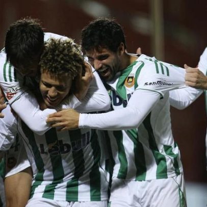 Bis de Clayton garante o regresso do Rio Ave às vitórias