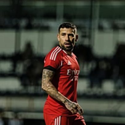 Otamendi não vê o Barcelona como destino provável