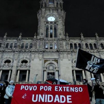 Trabalhadores em greve agitam Baixa do Porto com protestos