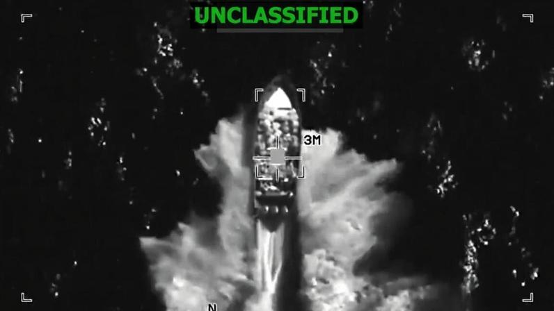 Barco atingido em ataque duplo dos EUA escoltava navio para o Suriname