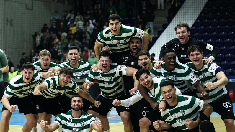 A festa dos leões no final da partida na Dragão Arena Fotografia Sporting CP