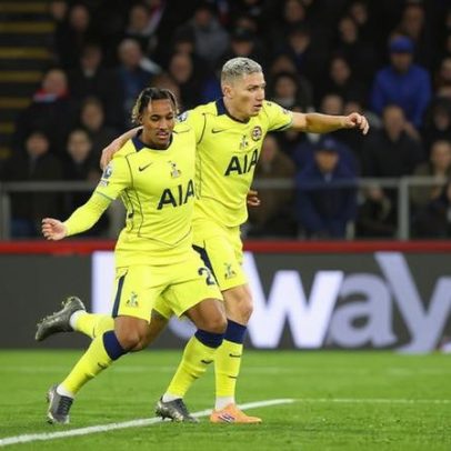 Tottenham vence apesar de Richarlison ter tido dois golos anulados