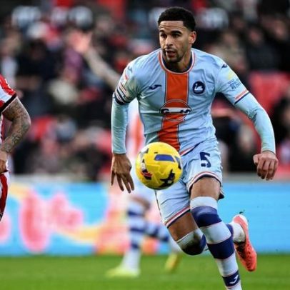 Swansea, de Vítor Matos, perde no Championship