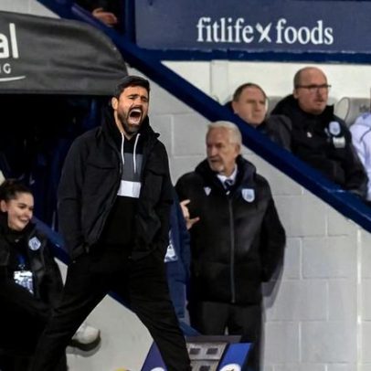 Swansea vence novamente e mantém fuga à despromoção