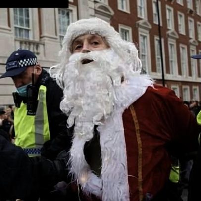 Pai Natal detido em Londres por alegada provocação a muçulmanos