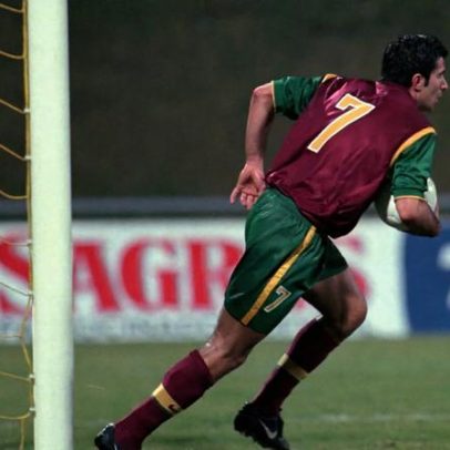 Figo confessa que gostaria de ter ganho mais Bolas de Ouro