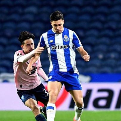 Autogolo do FC Porto viraliza vídeo mundial