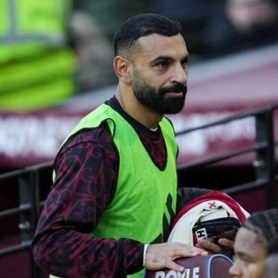 Liverpool joga sem a estrela; Salah começa no banco