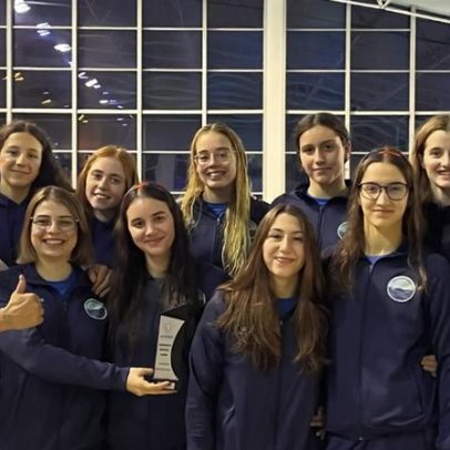 Natação feminina do GD Natação mantém-se na 2.ª divisão, subindo dois lugares