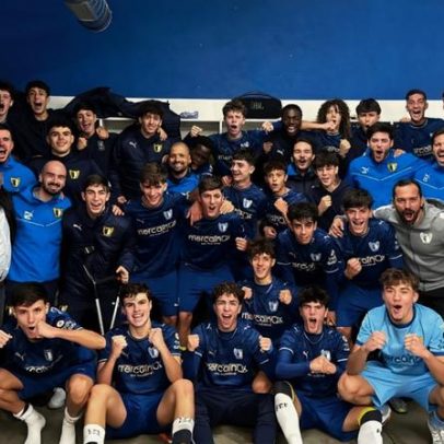 Famalicão sub-16 vence série e luta pelo título nacional