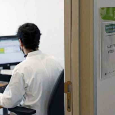 Vagas para recém-especialistas em medicina são insuficientes, aponta Observador