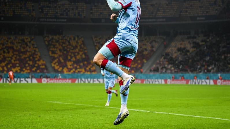 Feyenoord em apuros: golo de Tengstedt não chega para qualificar