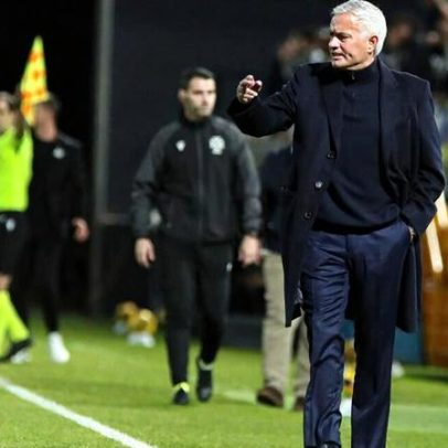 Mourinho comenta greve de árbitros: há muitos árbitros na Europa