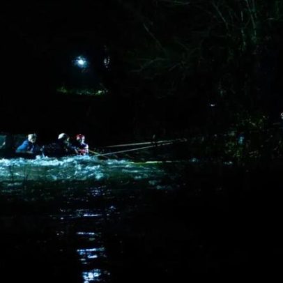 Custos de resgate no rio Ferreira deverão ser imputados ao proprietário do jipe