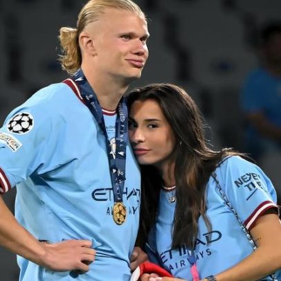 Haaland quis ver o Manchester United; namorada não aprovou