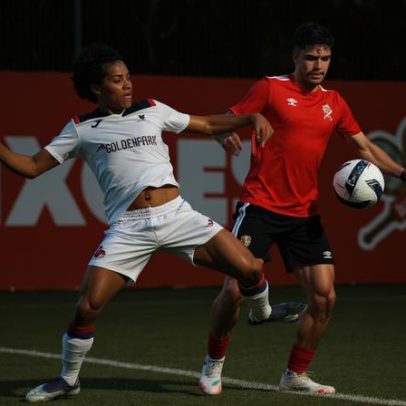 Bassco Soyer marca na estreia pela seleção do Peru