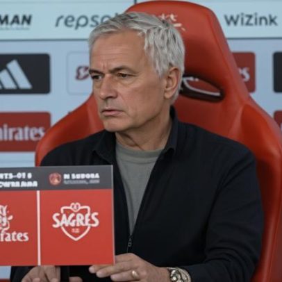 Mourinho explica por que Tomás Araújo foi titular devido a doença