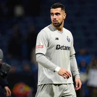 Diogo Costa chega a acordo com FC Porto e renova até 2030