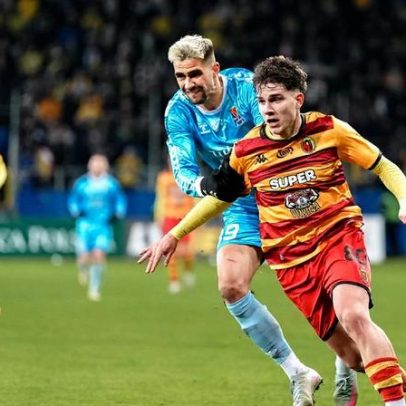 FC Porto mira extremo polaco referenciado pelo scouting