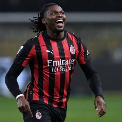 Allegri atualiza condição física de Rafael Leão e confirma reforço do Milan