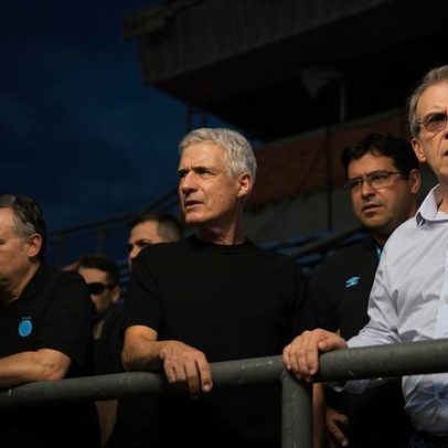 Luís Castro apresentado no Grêmio e explica saída do Botafogo devido a Ronaldo