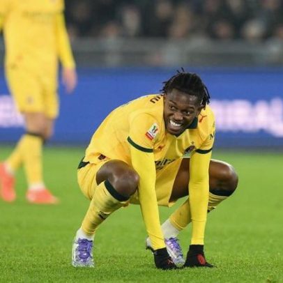 Rafael Leão sai lesionado no Milan ainda no intervalo