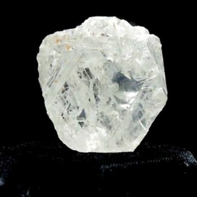 Dois amigos caçam diamante de 15 quilates na Índia