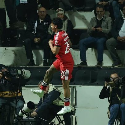 Richard faz os jogos parecerem treinos de José